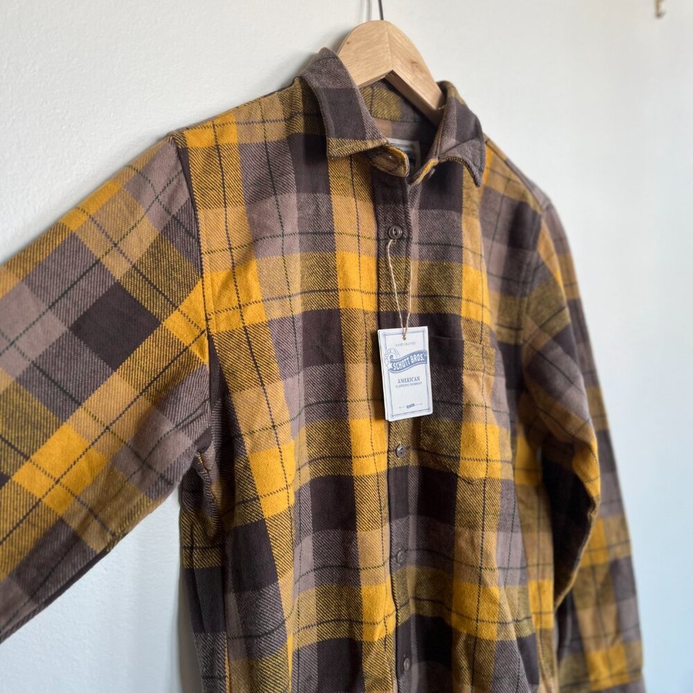 "Schott Bros" hand crafted button down man shirt / new with tag / Size XS